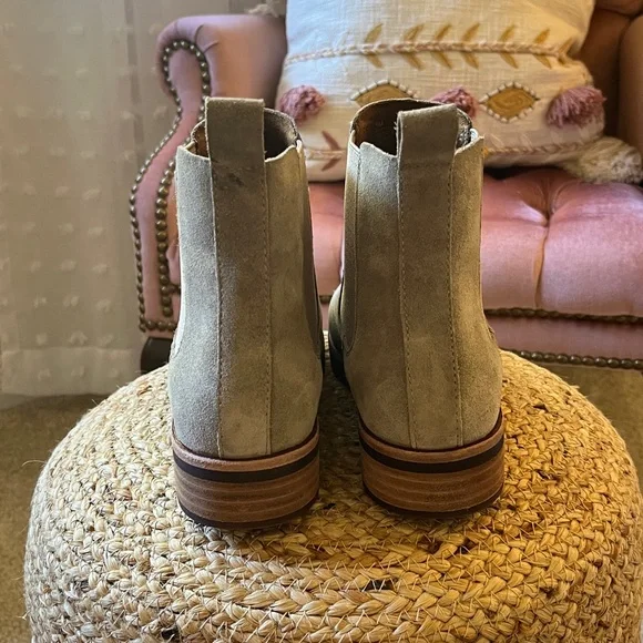 NWOT - Taupe Suede Chelsea Boots - Picture 4 of 5